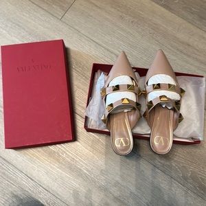 Valentino Garavani Roman Stud Pointed Toe Mule (Women Designer Shoes)